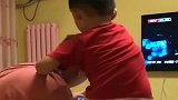 外甥一见舅舅，就对他下毒手，竟还敢还手，直接一招爆头！