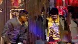 张小伟张小飞扮演小偷的形象不错，缩头缩尾的，就是动作太傻