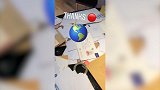 曼联暖男！埃雷拉桌上铺满粉丝来信 埃指导亲笔写回信