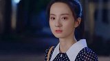 漂亮妈妈丢下丑女儿，踩着高跟鞋一走了之，不料如今女儿比她还美