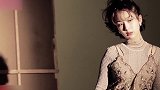 杨紫的性格古灵精怪，时尚穿搭也是让人不能理解