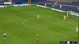 第58分钟伊斯坦布尔球员卡赫维奇射门 - 打偏