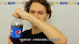 将可乐曼妥思丢进史莱姆溶液，下一秒竟发生神奇一幕，眼睛不敢眨