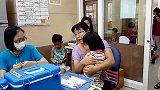 7岁的女儿打针，一直哭喊着我不要打针！