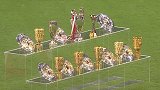 震撼！小猪拜仁生涯22座冠军奖杯傲立场中 球迷亮出巨幅TIFO