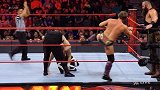 WWE-17年-RAW第1234期：三对三组队赛罗林斯&罗门伦斯&萨米辛VS杰里柯&欧文斯&斯特劳曼-全场
