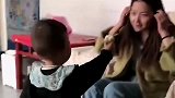 你是第一次当外甥我也是第一次当姨，咱俩谁也别让谁，各凭本事！