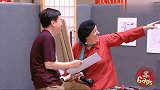 盲人给顾客画像，竟然还画出来了，顾客一脸惊讶
