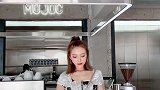 做我女朋友，我宠你，买新衣服给你穿