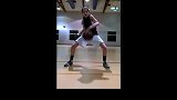 街球-14岁少女玩转花式运球 篮球天赋令人惊叹-专题