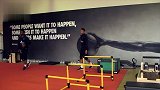 英格兰快乐足球的践行者 林加德上演健身房开心三连跳