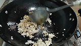 豌豆不要总是炒着吃，教你一个新吃法，营养美味，越吃越香