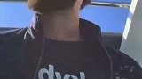 又来了！克莱化身搞笑“渔夫”直播赶海：我唱歌难听但就是喜欢唱