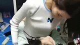 一个寒假没有见面，见面后两个人腻歪成这样，都看不下去了！