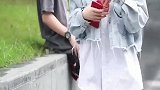 零零后小姐姐，搭讪新绝招上线了