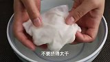 保存馒头,直接放到冰箱里就错了,教你一招,存放一个月没有问题