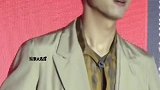 李现这套衣服港风十足啊！好帅啊爱了爱了