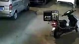 趁外卖员不在偷外卖，这也太坏了吧