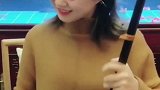 美女独奏二胡经典曲目，欢快的音乐好听极了