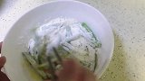 豆角别总是炒着吃了，上锅简单蒸一蒸，出锅没想到这么好吃