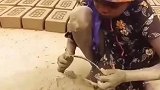 小老妹做砖坯子，还带字母呢