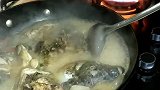 大鱼大肉你吃多少？