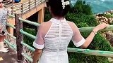 趁冬天还没来、去看看大海吧！带上喜欢的人一起去也挺好、你来了