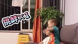 打弟弟要趁小！弟弟屡次挑衅姐姐，被一招制敌