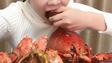 吃鲍鱼还是爆辣的好吃，这吃货姐太会吃了