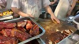 香港街头美食，湾仔叉烧店的烧腊和白切鸡，看着太美味了