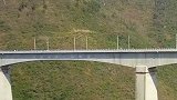 建设中香贝河特大桥