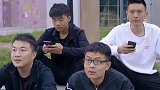 这么多年的兄弟，这点默契还是有的！