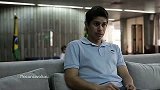 中超-13赛季-孔卡回到巴西接受采访 儿子镜头前尽显萌态-新闻