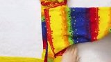 分享两个叠衣服的技巧，看完视频的你学会了吗？快去试试吧