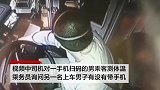 海口一男子乘公交不扫码 还脱下口罩向乘务人员吐口水