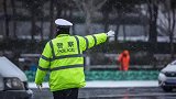 以雪为令！保畅护航！威海交警与您风雪同行