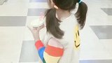 吃着冰淇淋心里美美哒