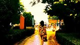 一场秋雨一场凉，十五桂花满地殇。