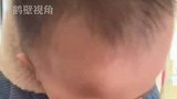 湖南宝妈从小培养宝宝吃辣，小宝宝边吃边流眼泪