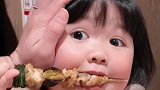 吃完这一串，孩子都在隔壁屋了