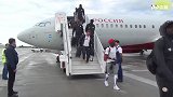 持枪小哥哥保卫球队安全 视频回顾塞内加尔队抵达叶卡捷琳堡