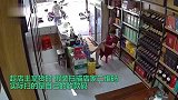 男子自带音响播放收款音迷惑店家，“骚操作”骗走960元商品后被抓