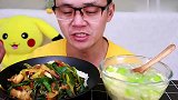 家常菜，回锅肉盖饭搭配丝瓜蛋汤