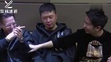 有点吓人！杨迪眼睛睑板腺消失，三十岁的杨迪五十岁的眼睛