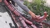 安全隐患这么大，能拿着当儿戏吗监工不在农民工就不老实