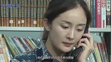 杨幂刘恺威晚会合影，杨幂竟主动牵手，刘恺威直接将她抱入怀中