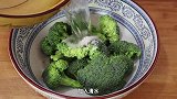 天凉了要多做这菜，鲜嫩营养，好吃到不想放下筷子，给肉都不换