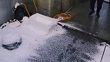 下雪道路湿滑，家里人来来往往总共打滑