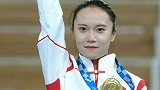 8月23日，东京奥运会女子蹦床冠军朱雪莹的金牌可以扣下一层皮。网友：还得看中国制造呀！奥运 金牌