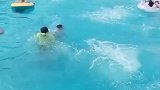 我家的游泳圈